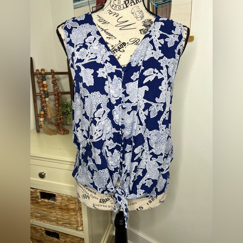 JNY Jones New York Sleeveless Top